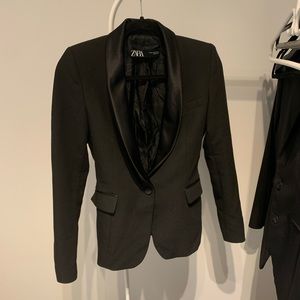 Zara fitted blazer with satin collar